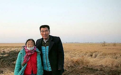 Cặp vợ chồng hơn nhau 33 tuổi từng bị gia đình cấm cản và cả làng chê cười giờ ra sao? Ảnh 2