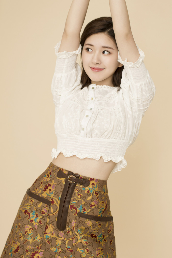 Dân mạng hy vọng Triệu Lộ Tư sánh đôi cùng Vương Nhất Bác thay vì Địch Lệ Nhiệt Ba trong 'Tử Xuyên' Ảnh 8