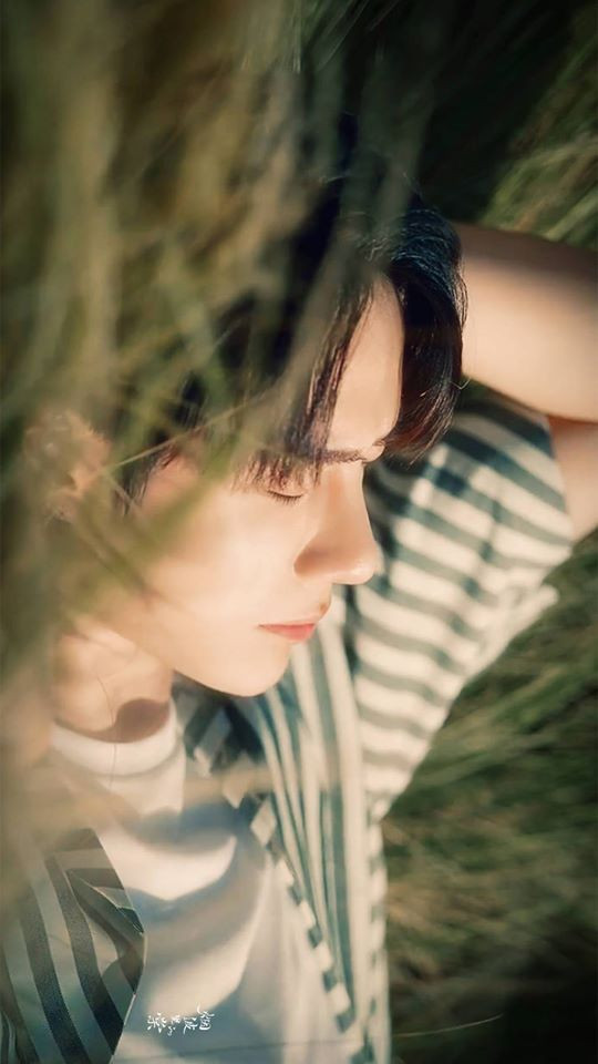 Vương Nhất Bác hóa bạn trai ấm áp trên photobook của Ximalaya Ảnh 23