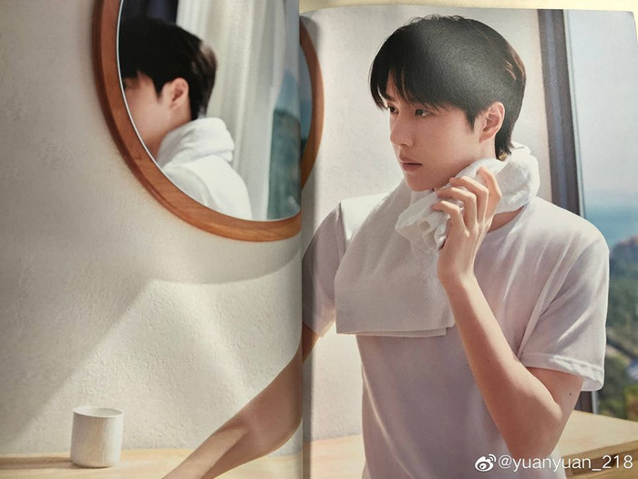 Vương Nhất Bác hóa bạn trai ấm áp trên photobook của Ximalaya Ảnh 4