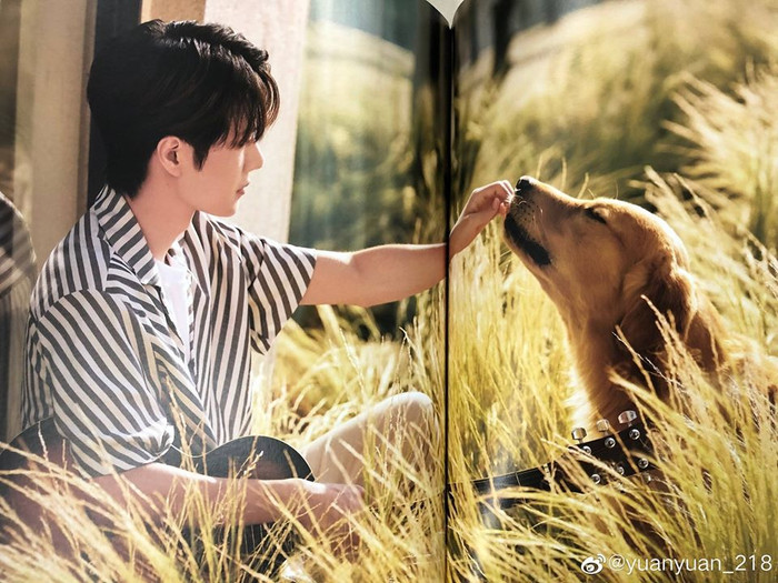 Vương Nhất Bác hóa bạn trai ấm áp trên photobook của Ximalaya Ảnh 5