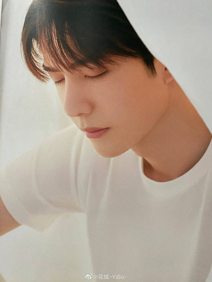 Vương Nhất Bác hóa bạn trai ấm áp trên photobook của Ximalaya Ảnh 10