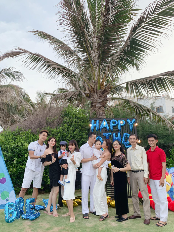 Dàn khách mời trong tiệc sinh nhật của bé Bảo Bảo