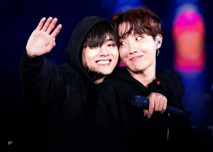 Có ai dễ thương như V và Jungkook, bom ảnh fan được tha thứ còn khi khóc thì J-Hope cũng thú nhận không thể cầm lòng Ảnh 12