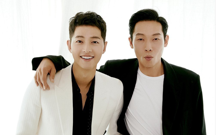 Song Joong Ki và thánh 'cà khịa' Son Ye Jin vui vẻ đạp xe cùng nhau Ảnh 2