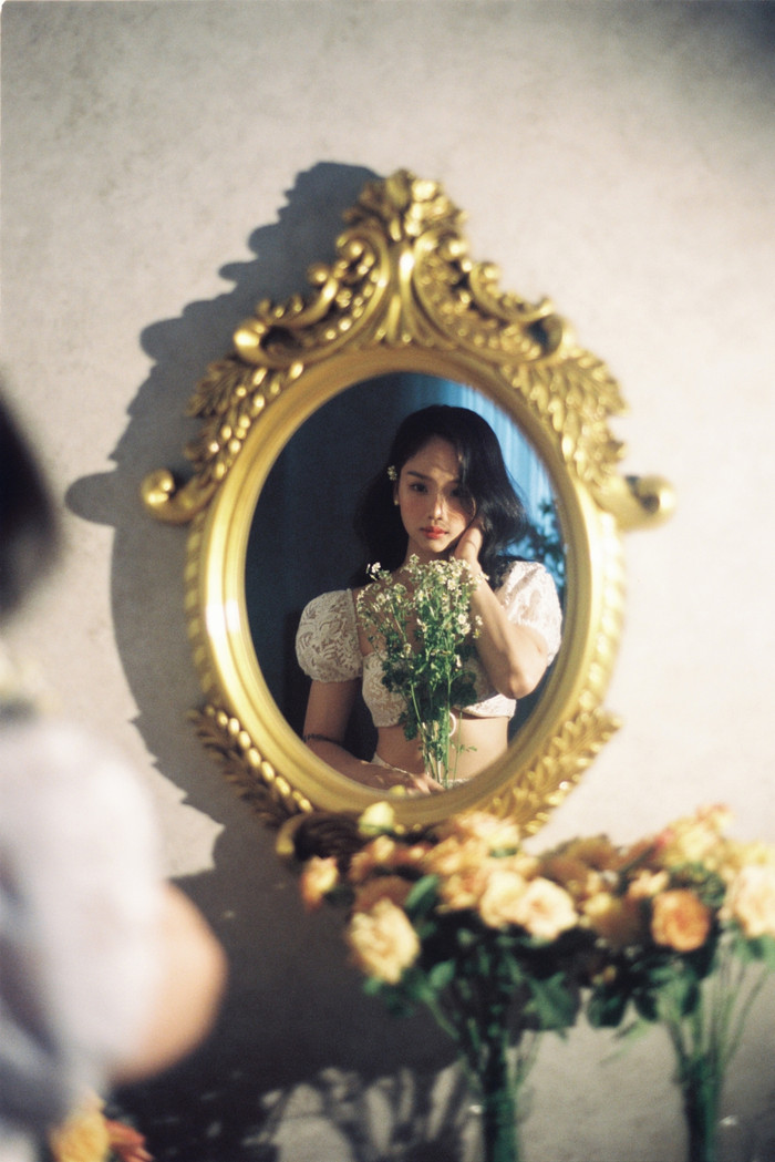 Miu Lê xuất hiện với vẻ ngoài đẹp nồng nàn khiến fan đứng ngồi không yên Ảnh 11