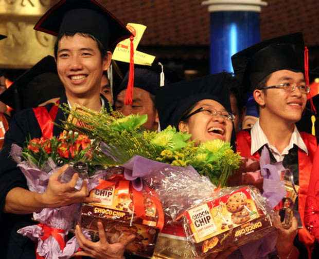 Nguyễn Thái Bảo về Nhì năm thứ 5 với 210 điểm. Nguyễn Nguyễn Thái Bảo cũng từng là quán quân cuộc thi Rung chuông vàng năm 2009. Anh chàng này đã được tuyển thẳng vào ĐH Y Dược Huế và giành được rất nhiều thành tích trong học tập cũng như hoạt động ngoại khoá, đoàn đội. Sau khi tốt nghiệp loại giỏi ngành Bác sĩ đa khoa, Thái Bảo trở thành bác sĩ, đồng thời làm giảng viên tại ĐH Y Dược Huế.