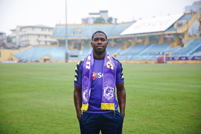 Rimario cập bến Hà Nội với nhiều sự kỳ vọng.