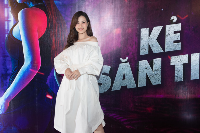 Đông Nhi xinh đẹp trong thai kỳ tháng thứ 5.