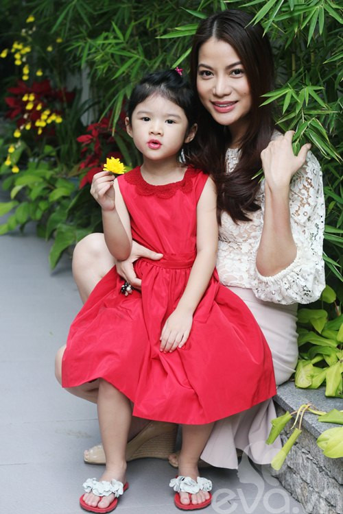 Dân mạng dành lời khen ngợi nhan sắc con gái Trương Ngọc Ánh và chồng cũ Trần Bảo Sơn dù mới chỉ tuổi 12 Ảnh 7