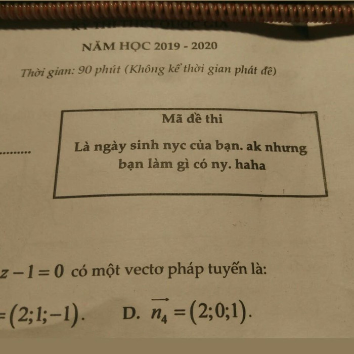 Mã đề gây tổn thương biết bao thế hệ học trò vẫn đang còn độc thân. Ảnh: Đỗ Huyền/Group Trường Người Ta
