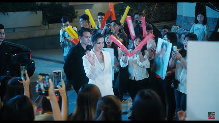 Tập 1 'Kẻ săn tin': Cười lăn lộn với Minh Dự - Trấn Thành, bất ngờ trước thần thái cameo của Đông Nhi và Lan Ngọc Ảnh 27