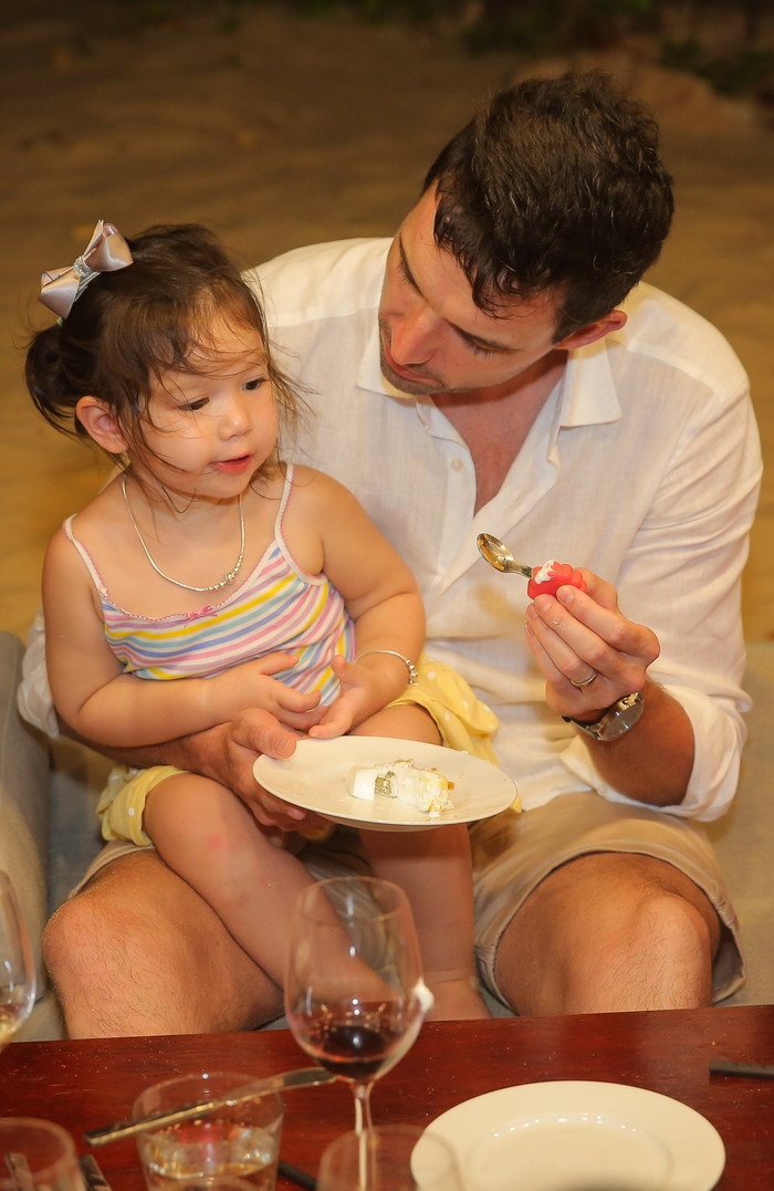 Con gái siêu mẫu Hà Anh mừng sinh nhật 2 tuổi, ngày càng ra dáng tiểu thư Ảnh 8