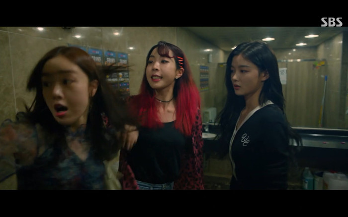 'Backstreet Rookie' tập 4: Ji Chang Wook và Kim Yoo Jung bị bắt ghen tại trận vì tội 'chim chuột'? Ảnh 3