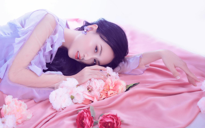 Lynk Lee tung bộ ảnh theo concept 'Thần tiên tỷ tỷ', trêu ghẹo fan: Đừng có mà khen tâm hồn Linh đẹp nha Ảnh 2