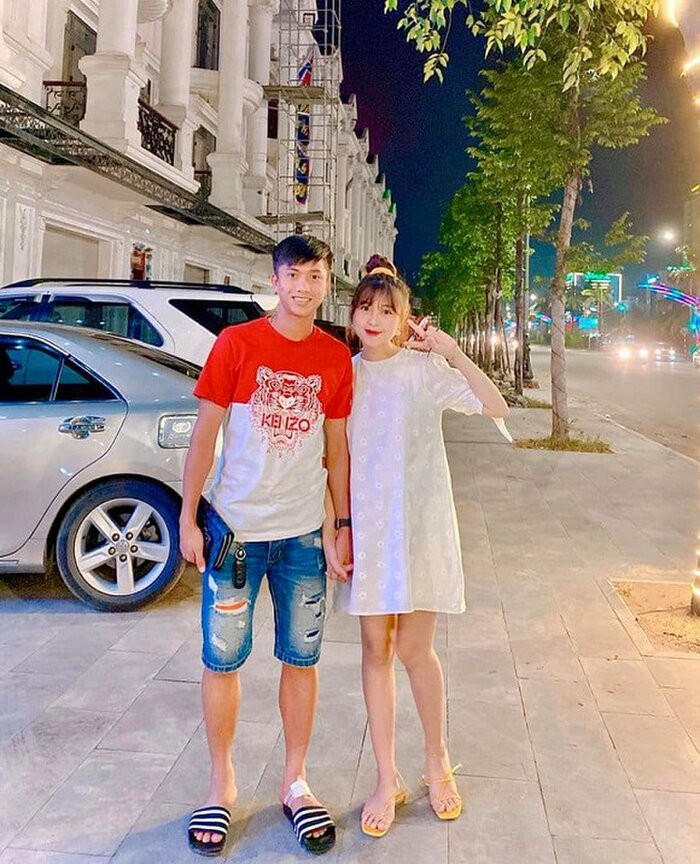 Vợ Văn Đức trải lòng khi có dấu hiệu sinh sớm giữa lúc chồng xa nhà: 'Vừa buồn vừa lo rớt nước mắt' Ảnh 6