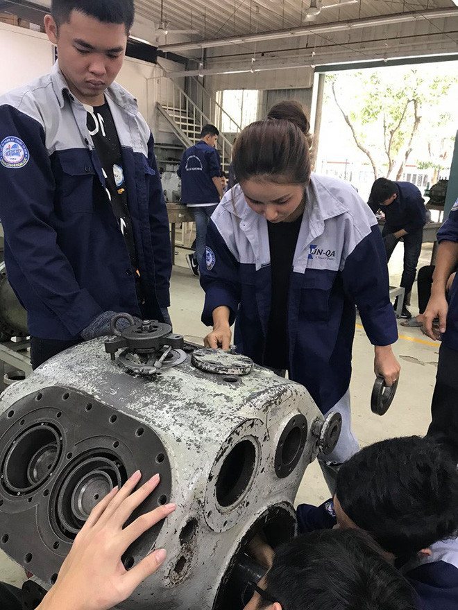 Những nữ sinh khối ngành kỹ thuật sở hữu gương mặt xinh đẹp chẳng thua kém gì các 'hotgirl' Ảnh 3