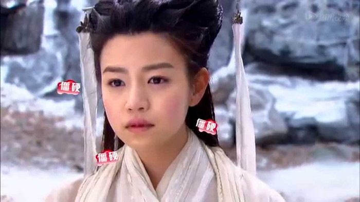 Trần Nghiên Hi từng bị chế nhạo vì tạo hình Tiểu Long Nữ phiên bản 'tóc đùi gà' của mình