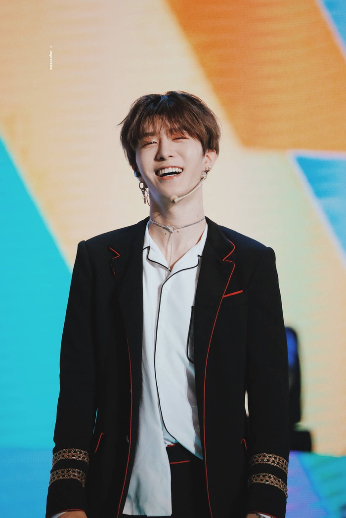 20 nam thần Hoa ngữ khiến fan 'ngất lịm' với nụ cười tỏa nắng: Bạn tan chảy trước ai? Ảnh 4