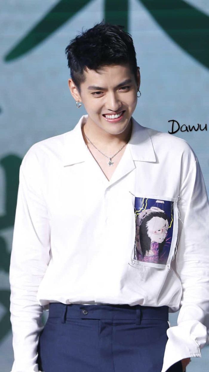 20 nam thần Hoa ngữ khiến fan 'ngất lịm' với nụ cười tỏa nắng: Bạn tan chảy trước ai? Ảnh 50