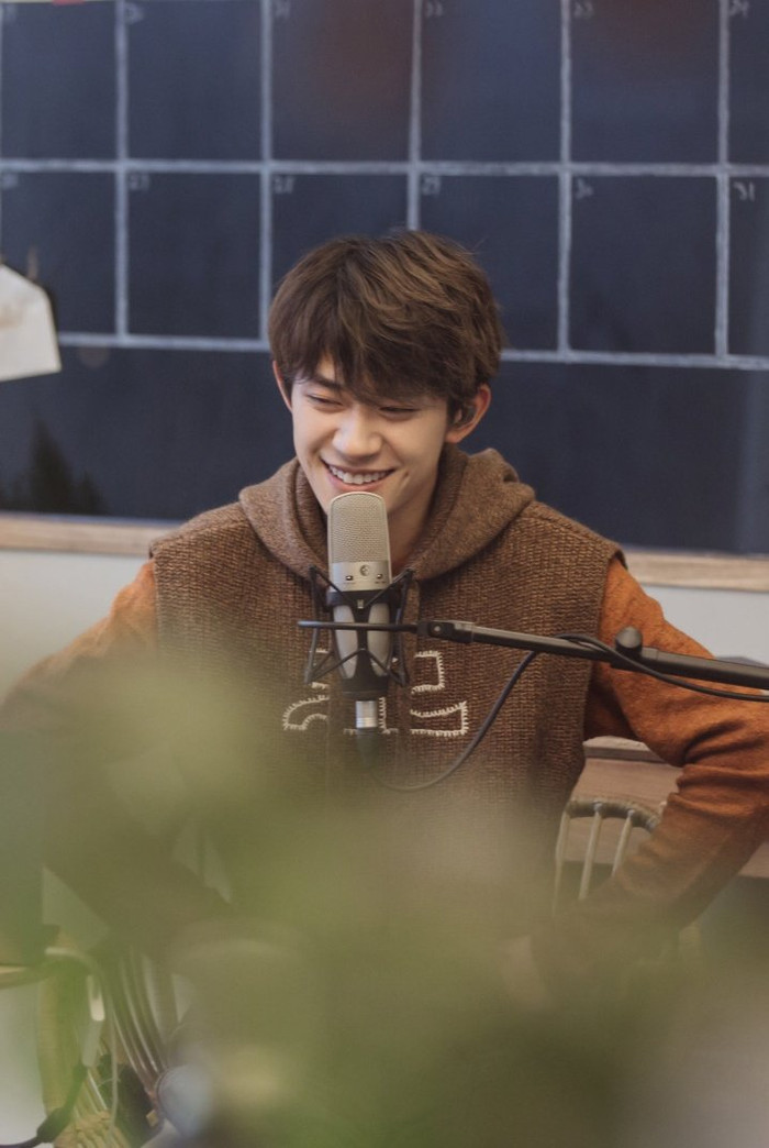 20 nam thần Hoa ngữ khiến fan 'ngất lịm' với nụ cười tỏa nắng: Bạn tan chảy trước ai? Ảnh 11