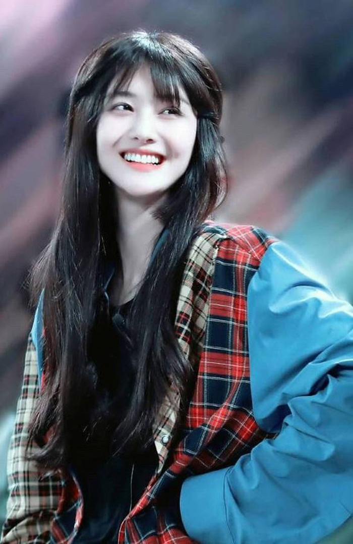 Hoàn toàn xứng đáng với danh xưng 'Công chúa hot-search', Trịnh Sảng đã thể hiện được sức nóng của mình với vị trí quán quân.