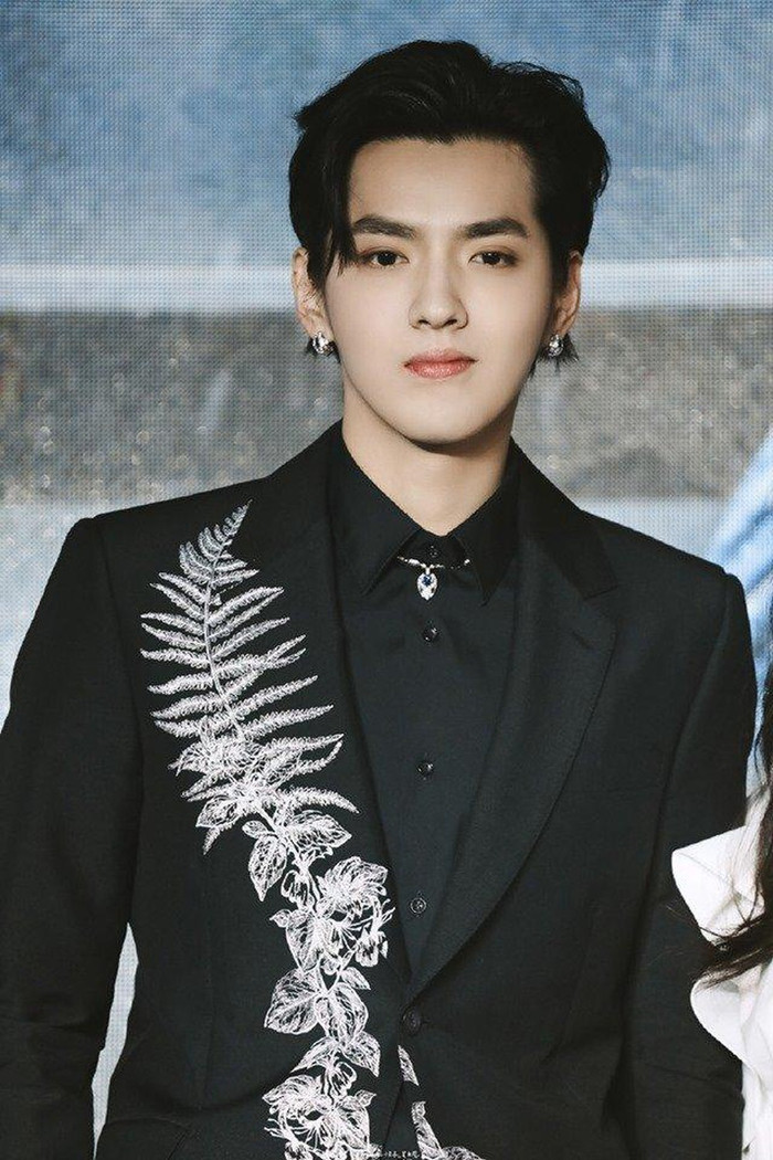 Top 12 nam - nữ minh tinh Hoa Ngữ có tần suất lên hot-search nhiều nhất giai đoạn 2017-2020 Ảnh 20