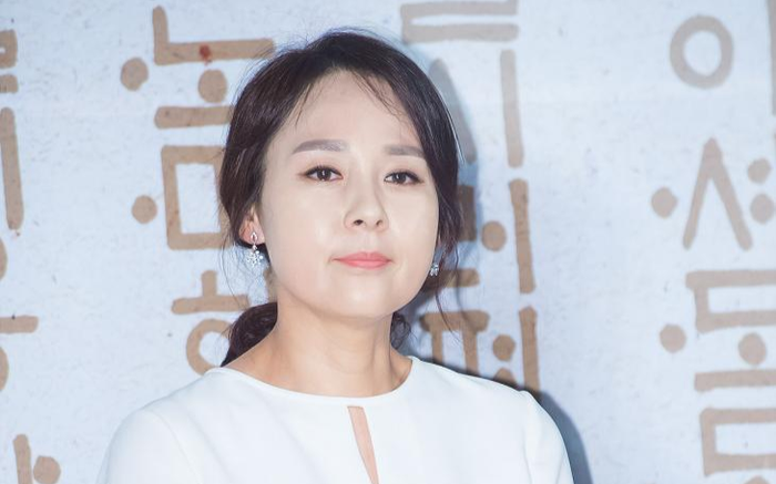Tròn 1 năm ngày Jeon Mi Seon tự tử, sao Hàn thương tiếc: 'Trái tim đau nhói' Ảnh 2
