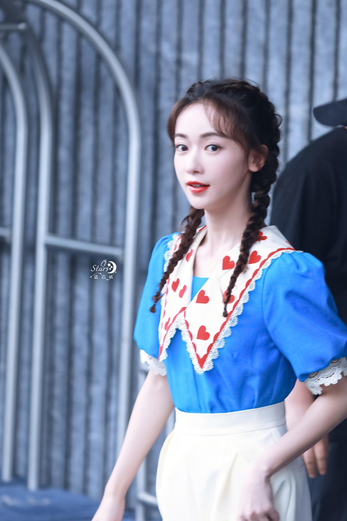 'Keep Running': Angelababy - Ngô Cẩn Ngôn đọ sắc, Thái Từ Khôn với hình ảnh vừa baby vừa cool Ảnh 17