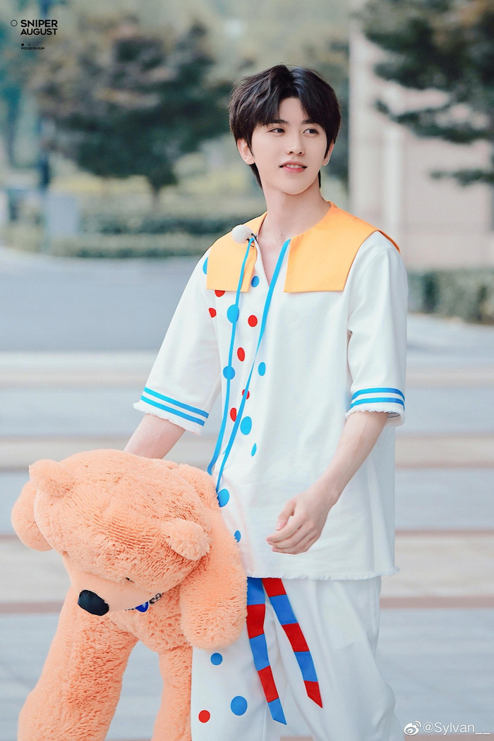 'Keep Running': Angelababy - Ngô Cẩn Ngôn đọ sắc, Thái Từ Khôn với hình ảnh vừa baby vừa cool Ảnh 10