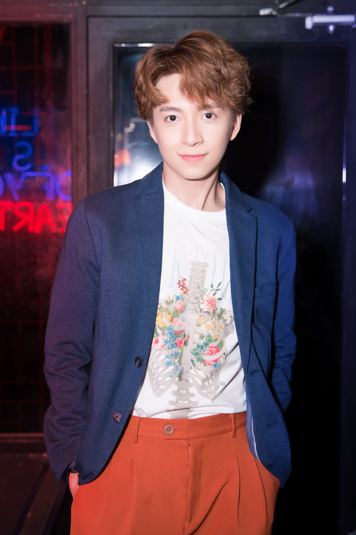 Vắng Ninh Dương Lan Ngọc, Ngô Kiến Huy song ca Nghi ngờ 'bất chấp' cùng Sam trong họp fan mừng tuổi mới Ảnh 14