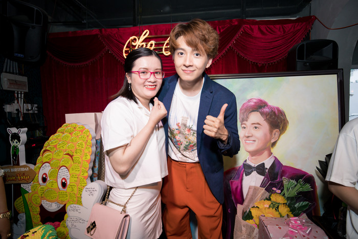 Vắng Ninh Dương Lan Ngọc, Ngô Kiến Huy song ca Nghi ngờ 'bất chấp' cùng Sam trong họp fan mừng tuổi mới Ảnh 12