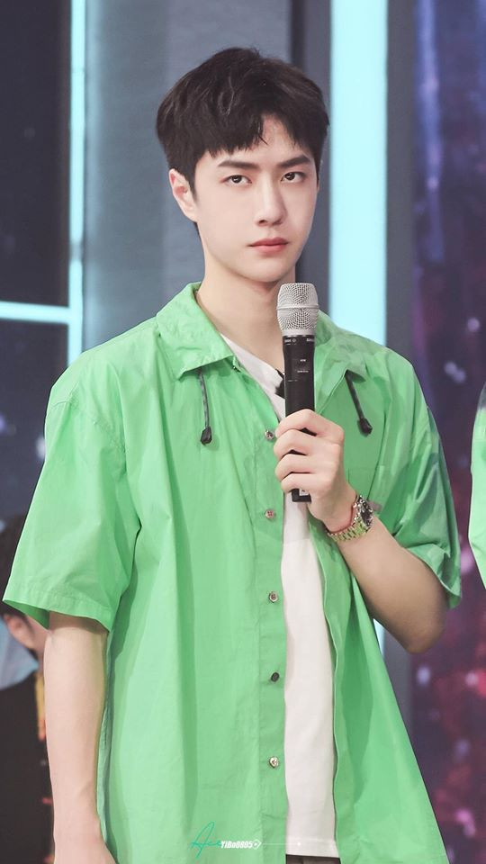 Vương Nhất Bác trên Thiên thiên hướng thượng tối 28/6: người khen đáng yêu, kẻ chê ốm quá! Ảnh 9