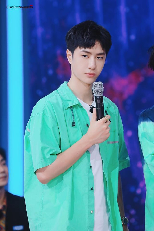 Vương Nhất Bác trên Thiên thiên hướng thượng tối 28/6: người khen đáng yêu, kẻ chê ốm quá! Ảnh 14