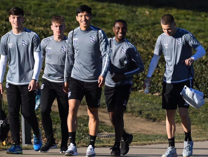 Đoàn Văn Hậu sẽ được CLB Hà Nội trả lương để ở lại Hà Lan. 