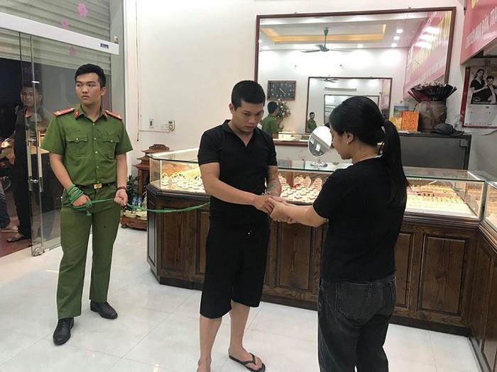 Nguyễn Khắc Hải thực nghiệm lại hiện trường