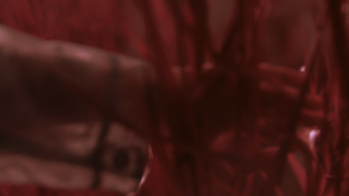 41 giây teaser Có chắc yêu là đây từ Sơn Tùng M-TP: Nhạc nghe na ná Chạy ngay đi, hình ảnh tối om đến mức gây khó chịu Ảnh 10