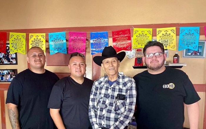 Gia đình có 28 người mắc COVID-19, cụ ông 60 tuổi tử vong Ảnh 2