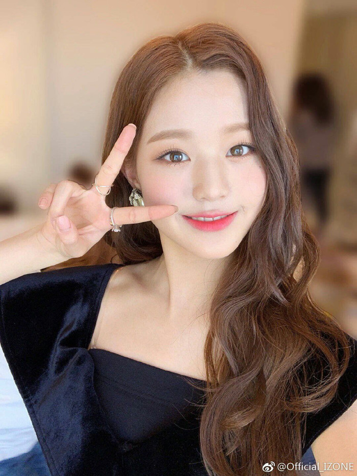 Chân dung nữ idol ko ngán bất kỳ kiểu tóc nào là đây: Từ tết đến đuôi ngựa, thậm chí cả tóc tém Ảnh 10