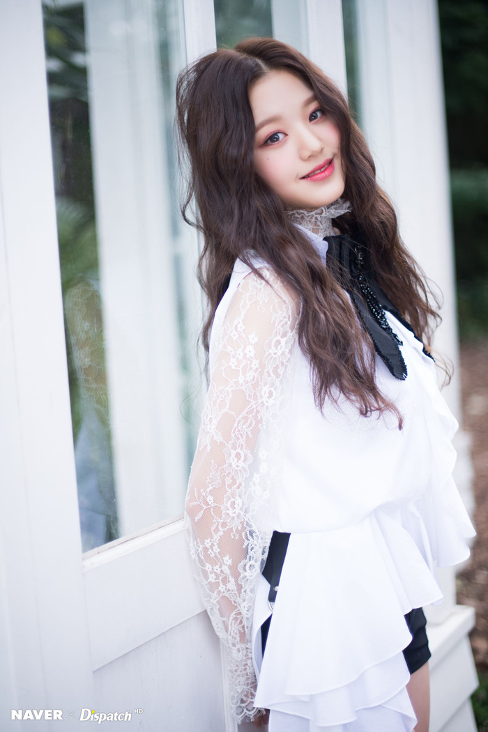 Chân dung nữ idol ko ngán bất kỳ kiểu tóc nào là đây: Từ tết đến đuôi ngựa, thậm chí cả tóc tém Ảnh 11