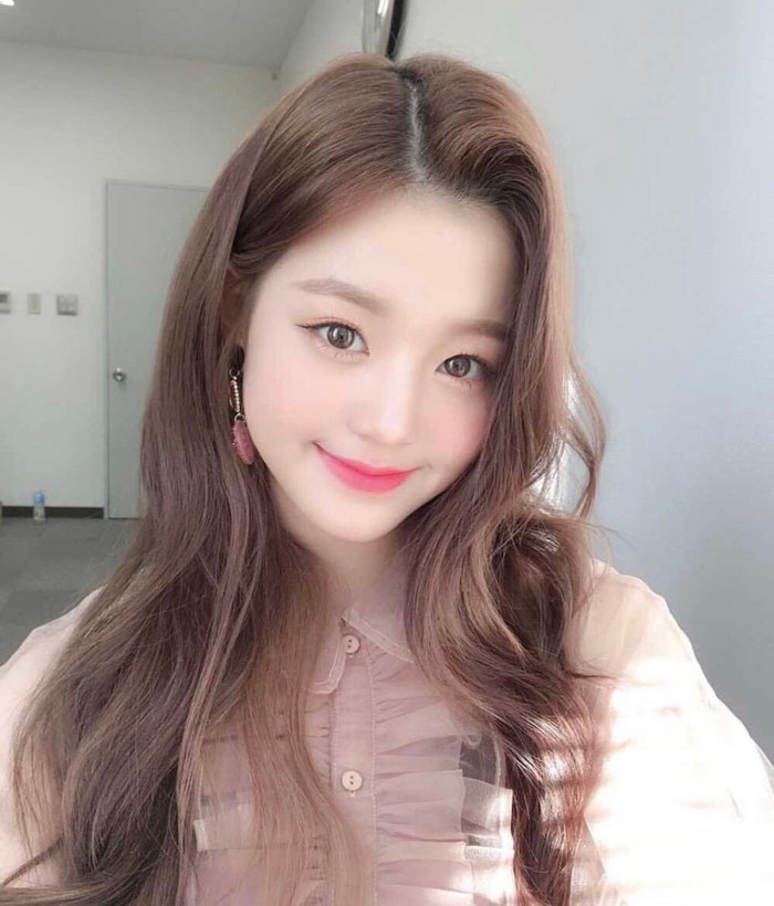 Chân dung nữ idol ko ngán bất kỳ kiểu tóc nào là đây: Từ tết đến đuôi ngựa, thậm chí cả tóc tém Ảnh 9