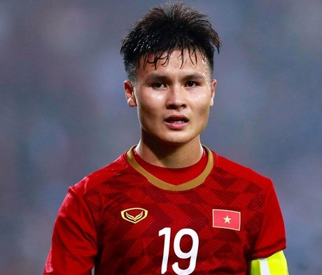 Cầu thủ Nguyễn Quang Hải vừa bị hacker tung loạt tin nhắn riêng tư