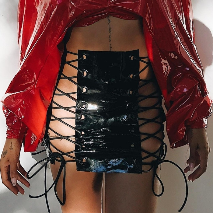 Bạn thích mặc corset, bạn thích mặc váy mini skirt? Đây là kết quả khi các nhà thiết kế giúp bạn kết hợp cả hai. 