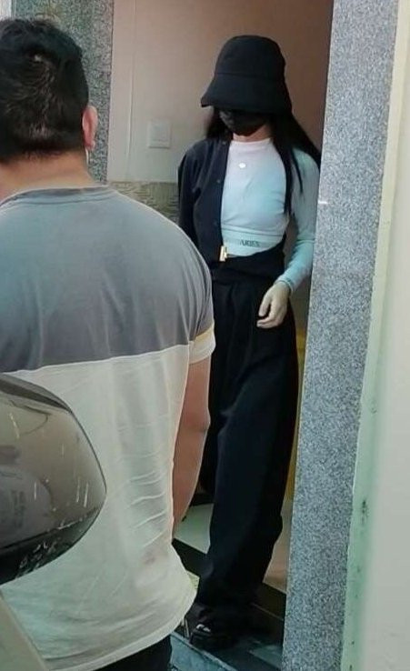 Triệu Lệ Dĩnh lộ eo thon khi quay hình ' Nhà hàng Trung Hoa 4', vô tình bị cư dân mạng trêu chọc Ảnh 20