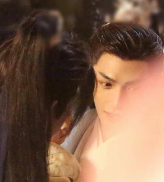 Ảnh phim trường của 'Hạo y hành' rò rỉ bóng lưng của La Vân Hi và Trần Phi Vũ: cư dân mạng liên tưởng ngay đến 'Trần tình lệnh' Ảnh 9