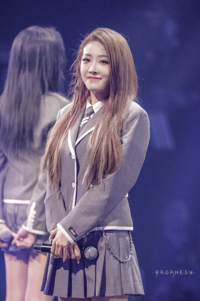 Tròn 1 tháng kể từ đêm chung kết 'Thanh xuân có bạn 2', nhìn lại khoảnh khắc đẹp như mơ của 9 thành viên THE9 Ảnh 37