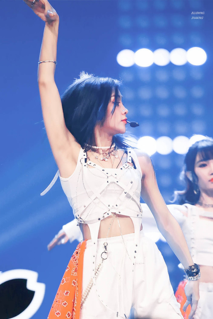 Tròn 1 tháng kể từ đêm chung kết 'Thanh xuân có bạn 2', nhìn lại khoảnh khắc đẹp như mơ của 9 thành viên THE9 Ảnh 46