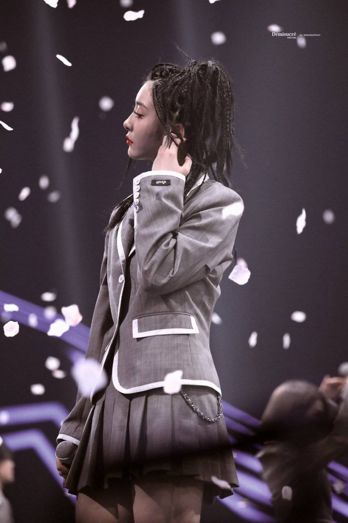 Tròn 1 tháng kể từ đêm chung kết 'Thanh xuân có bạn 2', nhìn lại khoảnh khắc đẹp như mơ của 9 thành viên THE9 Ảnh 56