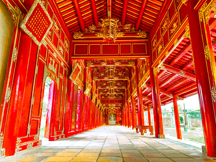 Bộ đôi NTK Vũ Ngọc và Son làm show tại đại nội Huế, thiết lập trạng thái bình thường mới trong làng thời trang Việt Ảnh 6