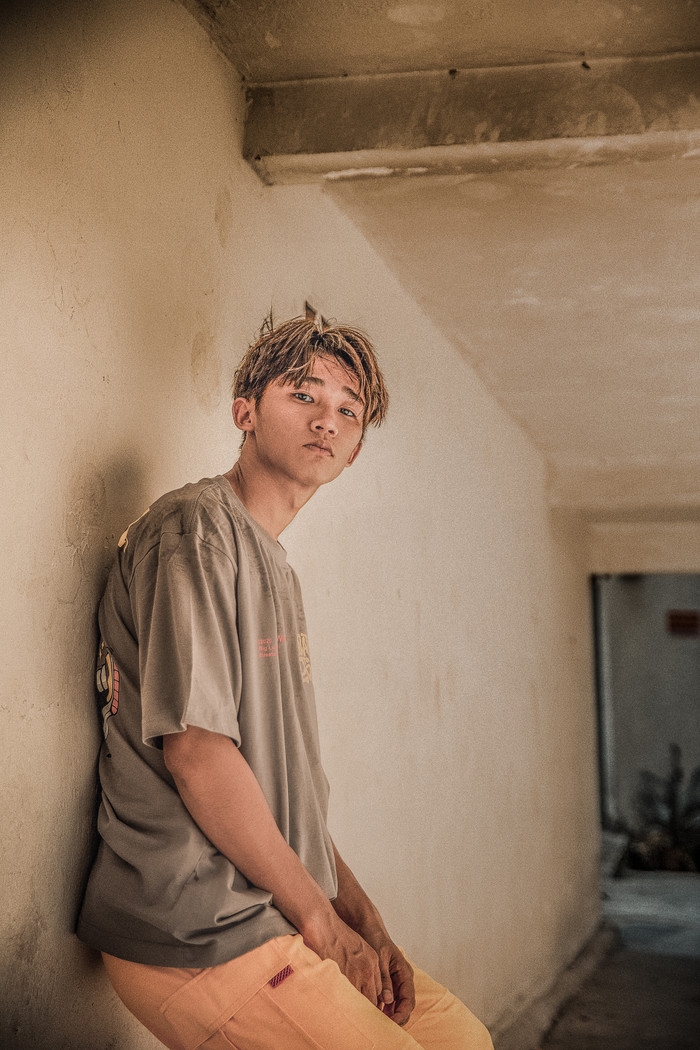 Anh Tú Wilson: Trở thành nam chính phim Ròm nhờ ngoại hình đen nhẻm, nhỏ con Ảnh 12